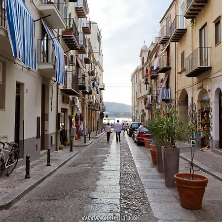 Apartment Lara-terrasse Cefalu